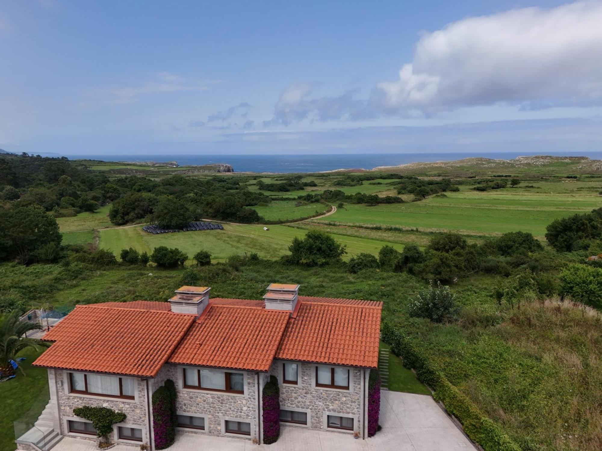 Bufones De Pria Apartamentos Rurales Garaña 外观 照片